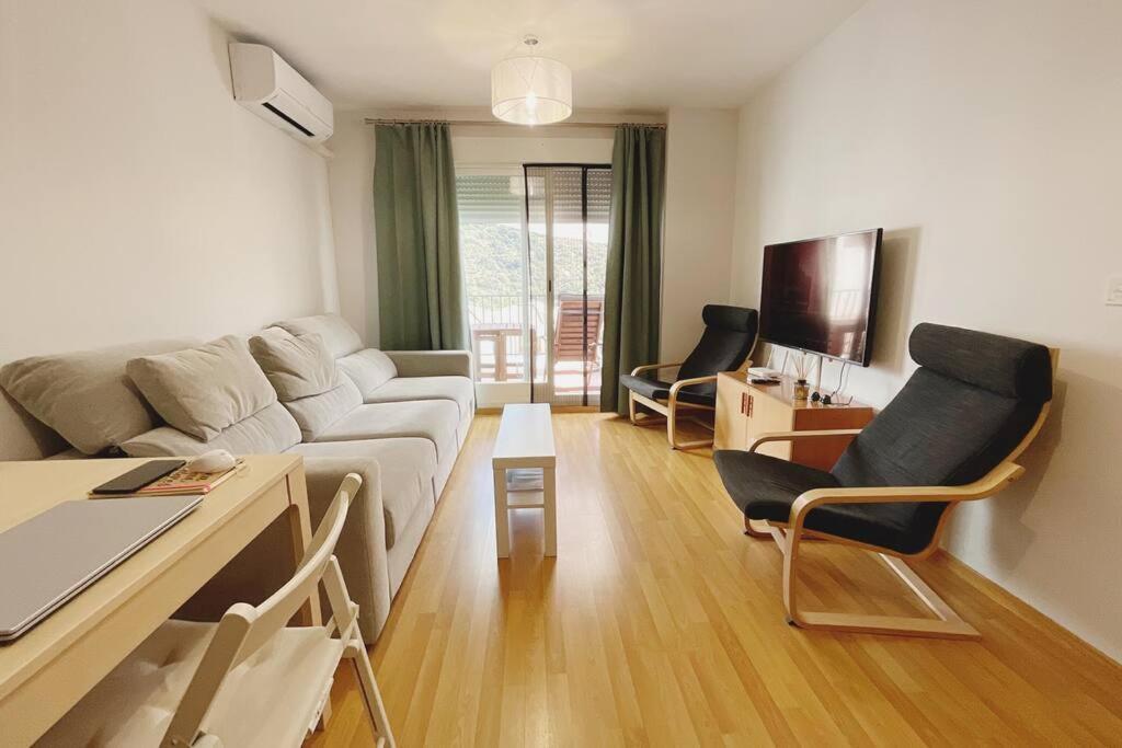 Апартаменты Balcon Hacia La Montana Гуэхар-Сьерра Экстерьер фото